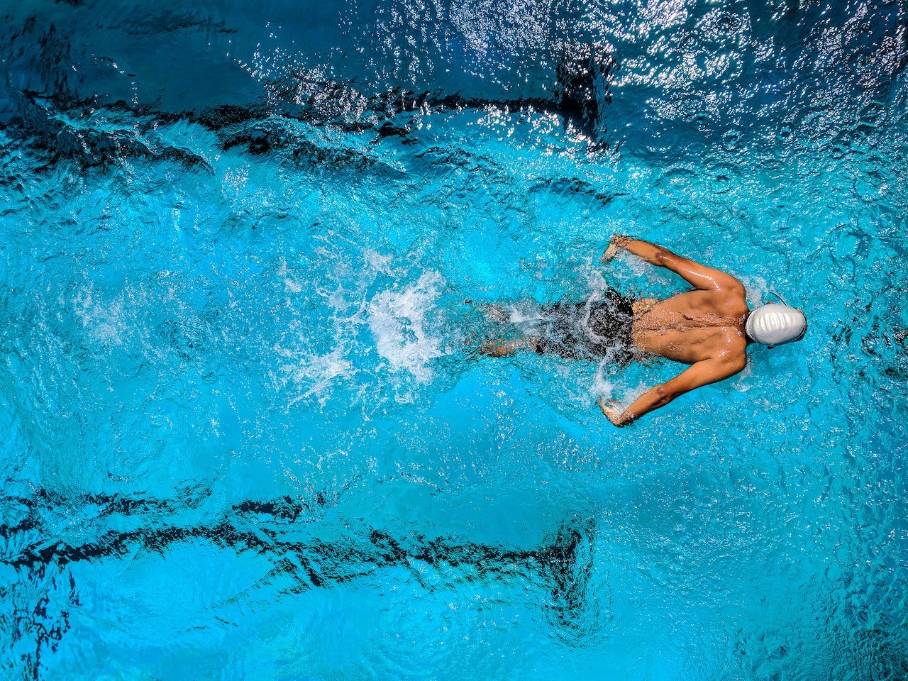 Wading Through Discomfort: Learning to Swim with Knee Pain