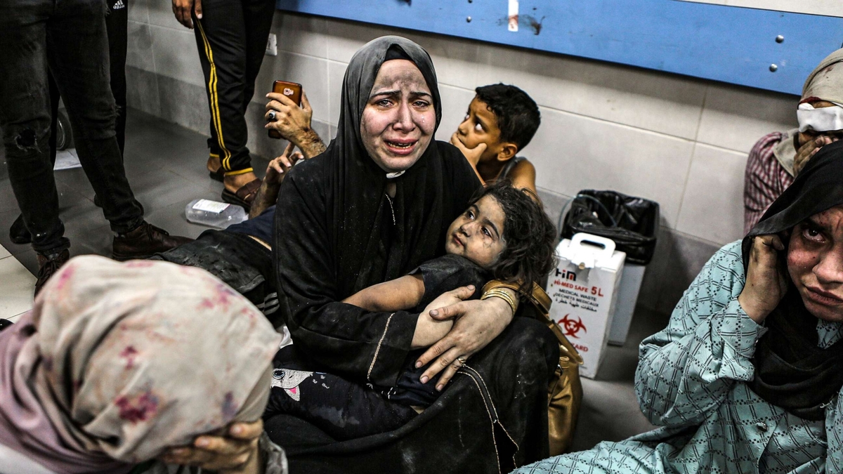 Dire Crisis in Gaza Hospital Amidst Conflict: An Urgent Call for Attention