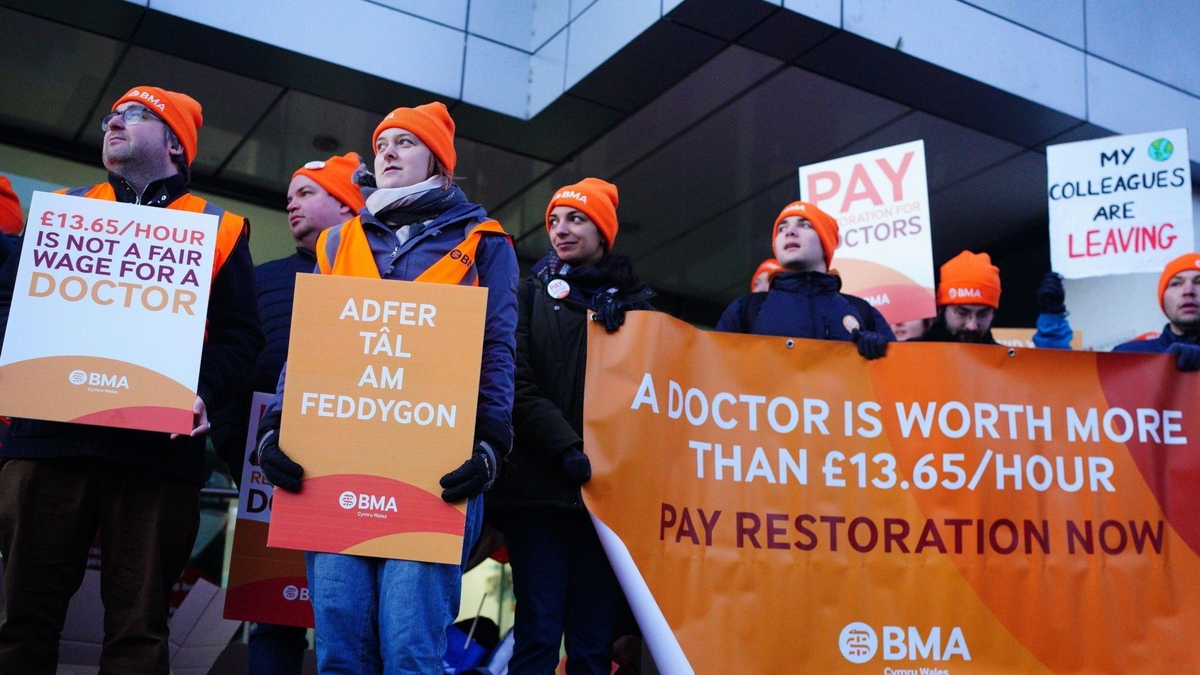 Impending Junior Doctors’ Strike in Wales: The Impact and the Ongoing Pay Dispute